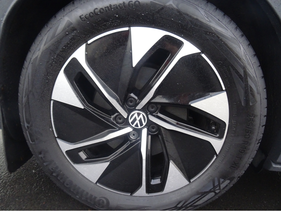 2022 Volkswagen ID.4 - image 23