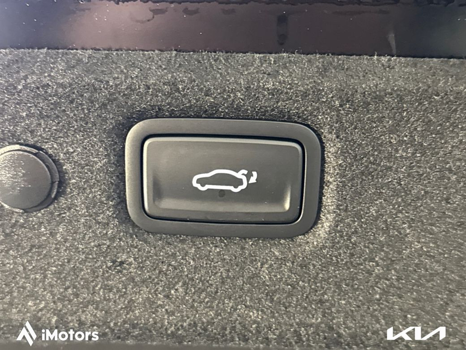 2025 Kia EV4 - image 15