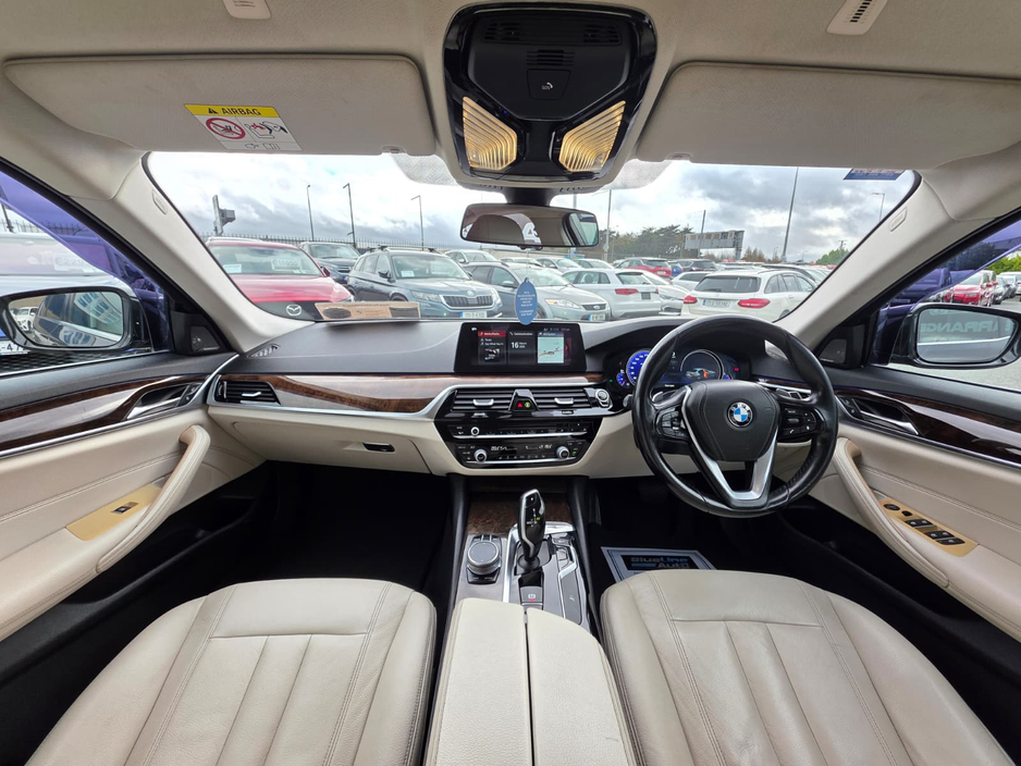 2018 BMW 5 Series - image 22