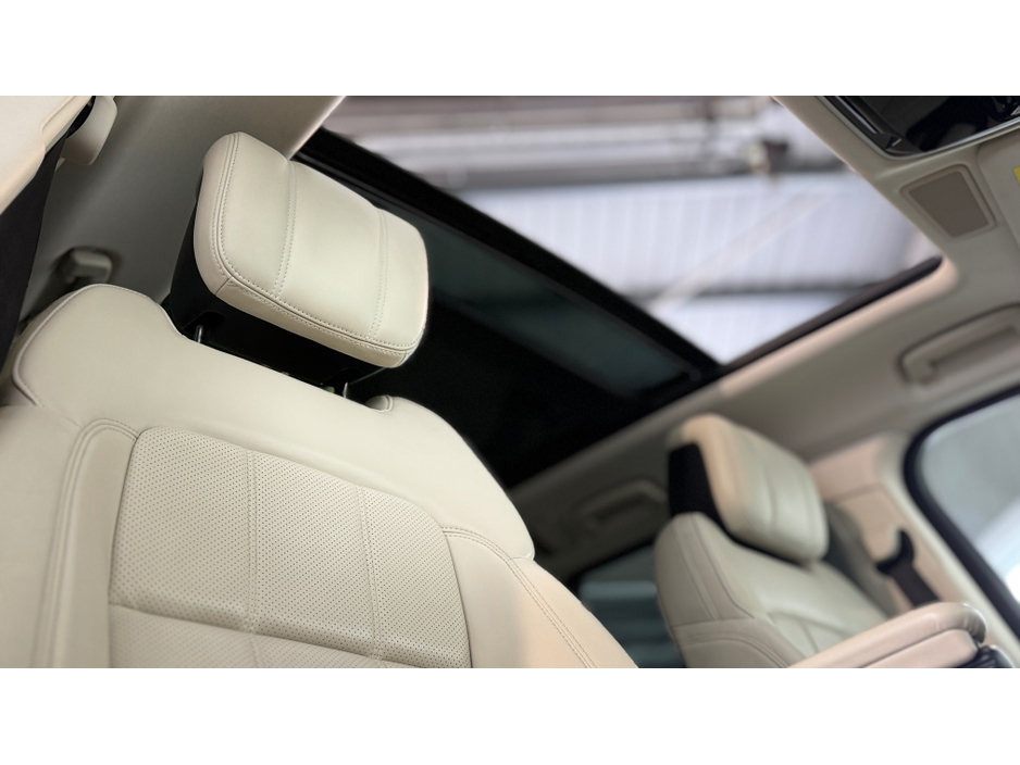 2022 Land Rover Range Rover Sport - image 5