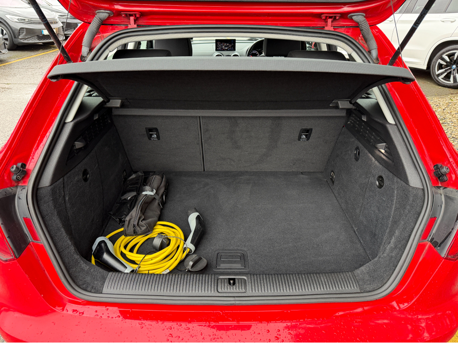 2015 Audi A3 E-TRON..Bang&Olufsen..2 Keys €11,900