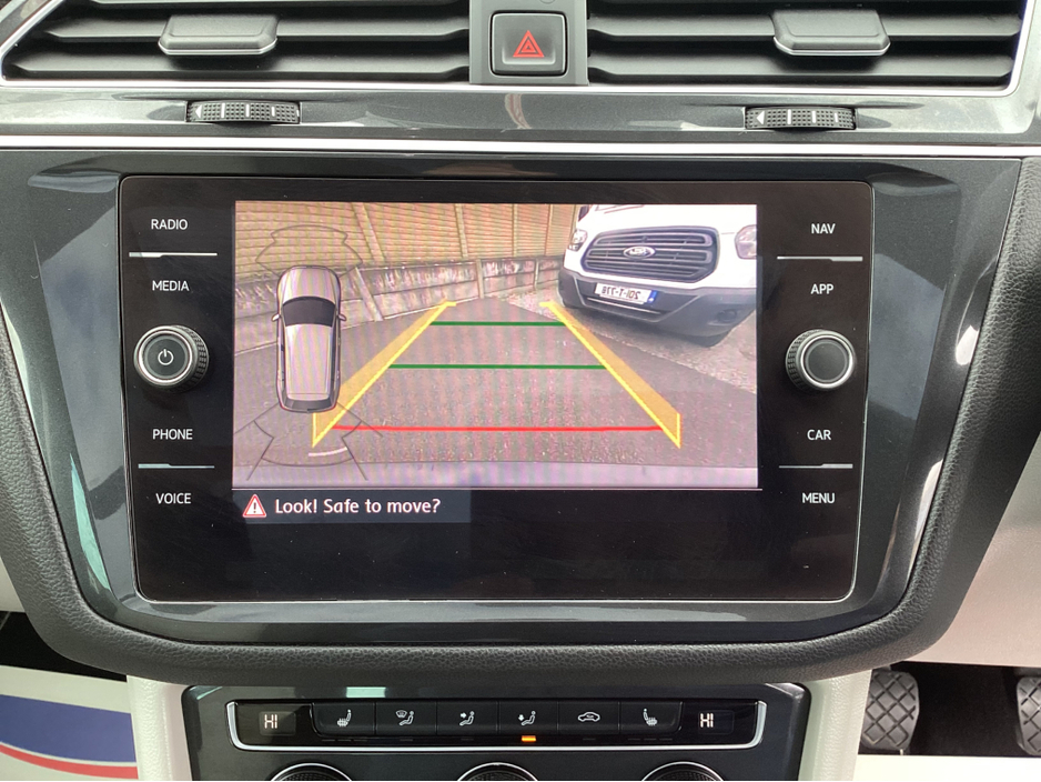 2019 Volkswagen Tiguan - image 13