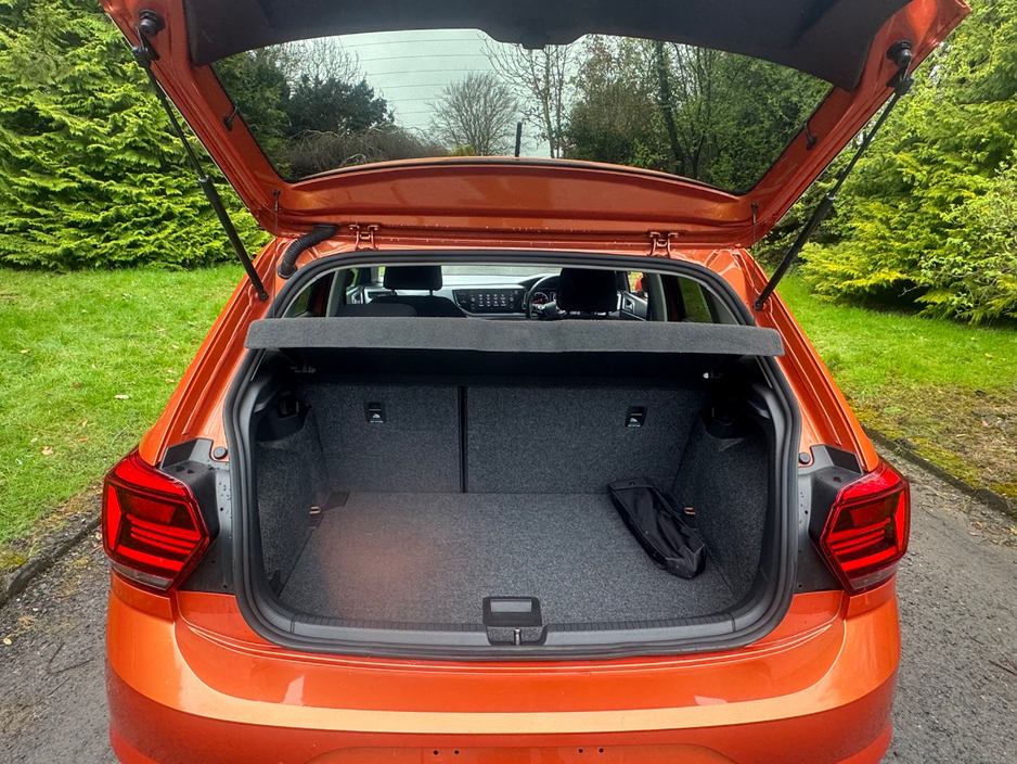 2018 Volkswagen Polo - image 9