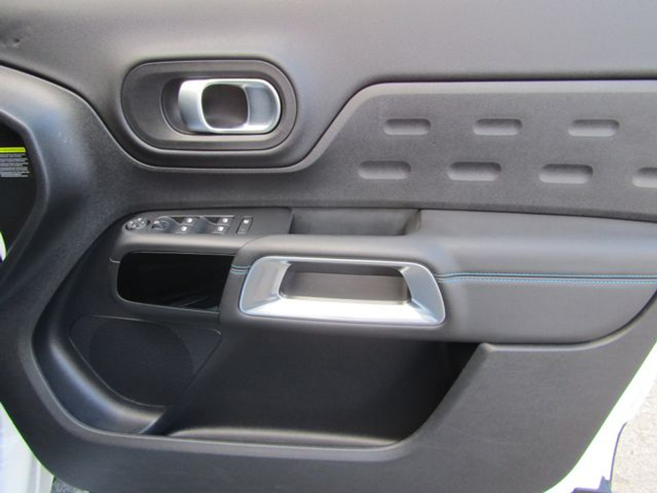 2023 Citroen C5 Aircross - image 22