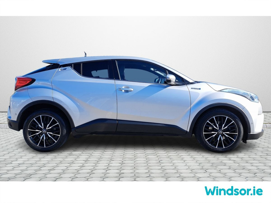 2017 Toyota C-HR - image 12