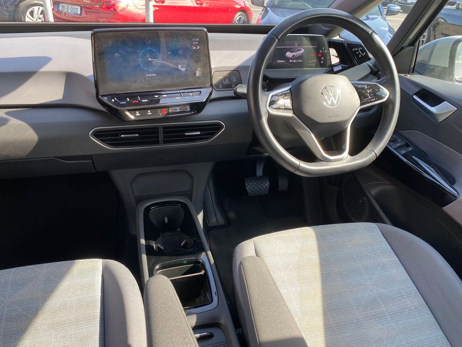 2022 Volkswagen ID.3 - image 11