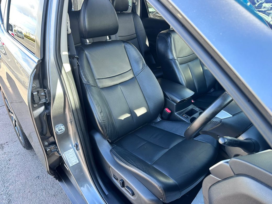 2017 Nissan X-Trail - image 14