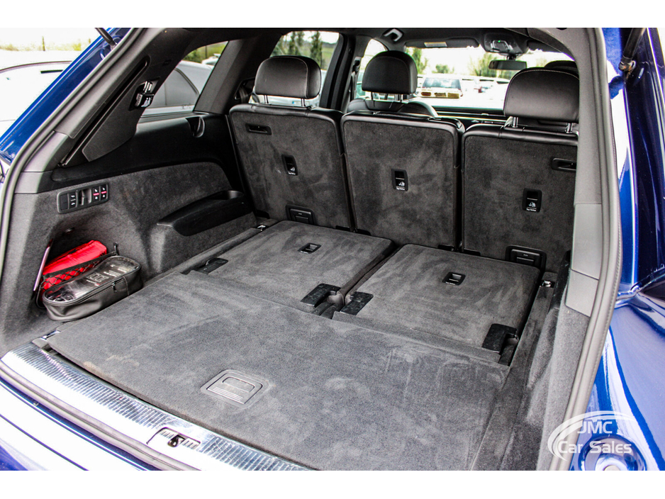 2020 Audi Q7 - image 42