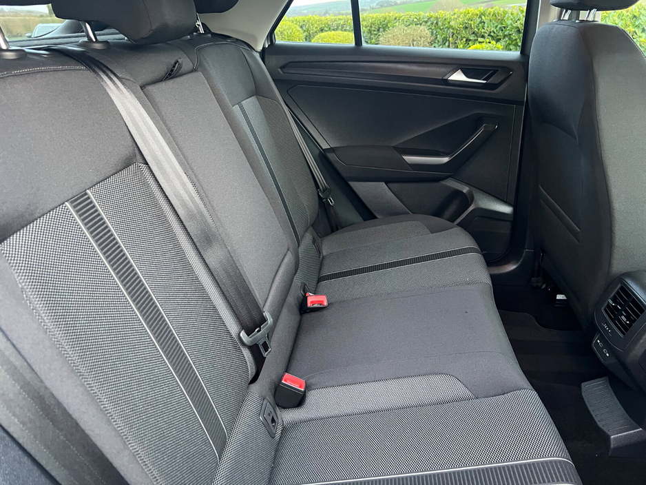 2023 Volkswagen T-Roc 1.0 TSI 110HP Life €25,950