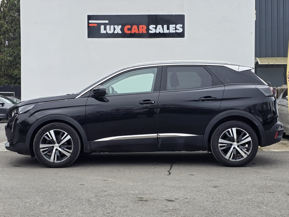 2022 Peugeot 3008 - image 7