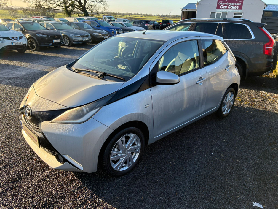 2015 Toyota Aygo 1.0 5DR X-PLAY (ONLY 29,000 KLMS) €8,750