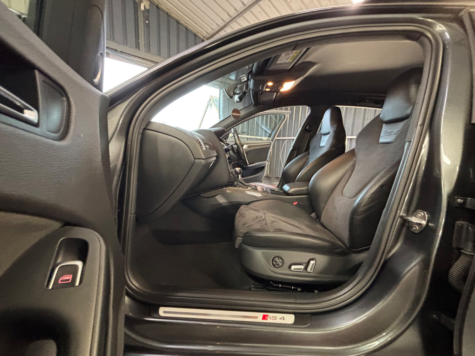 2015 Audi RS4 4.2 FSI RS4 QUATTRO AVANT €44,950