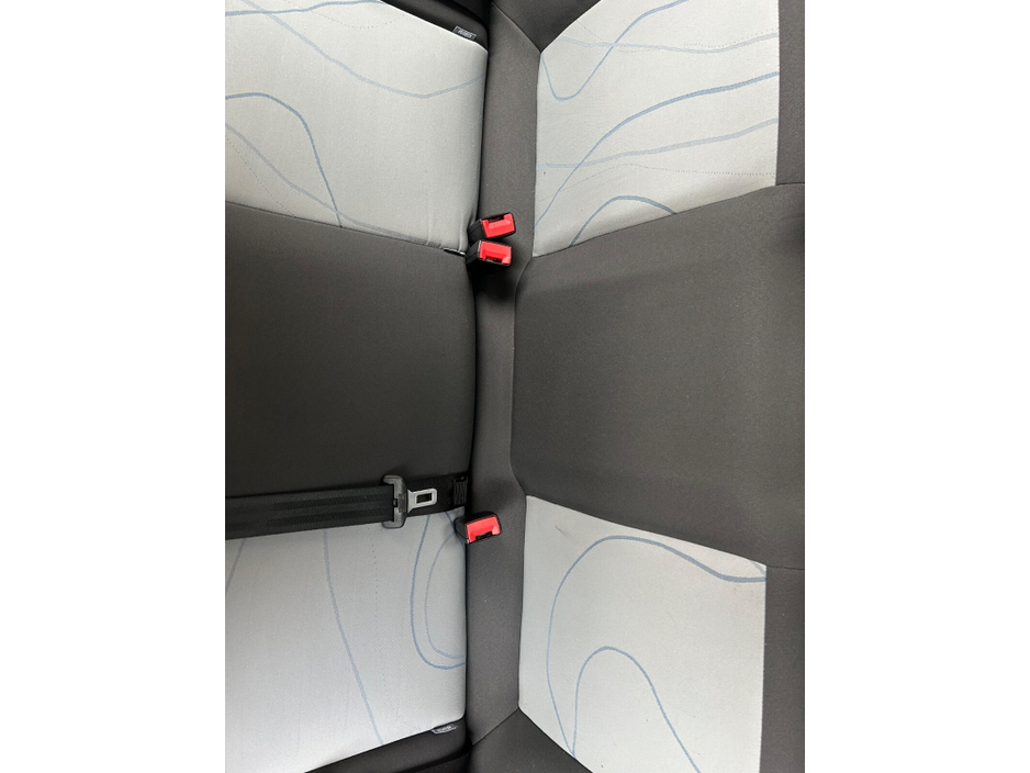 2013 SEAT Ibiza - image 15