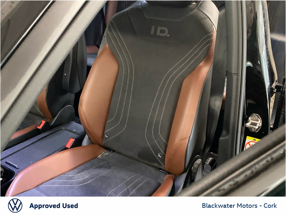 2023 Volkswagen ID.4 - image 24