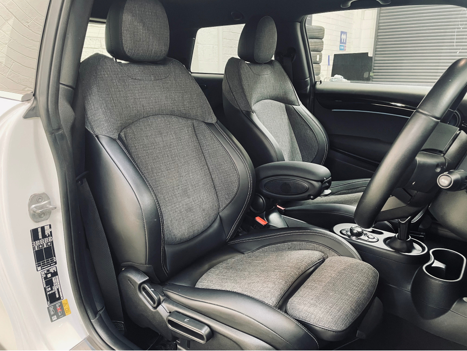 2023 MINI Cooper S - image 10