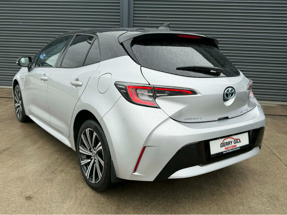 2021 Toyota Corolla - image 6