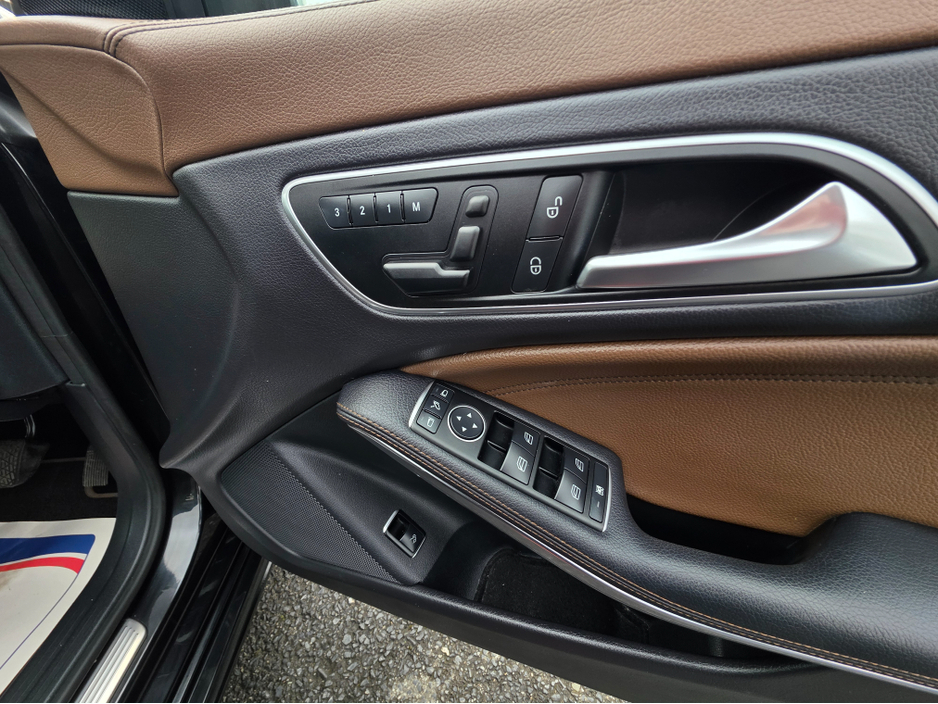 2015 Mercedes-Benz CLA Class - image 8