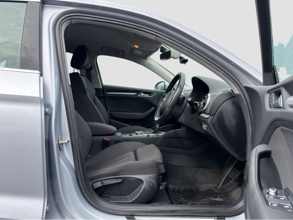 2015 Audi A3 - image 9