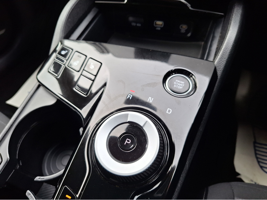 2023 Kia Sportage - image 15