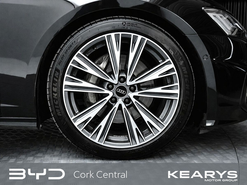 2022 Audi A6 - image 8