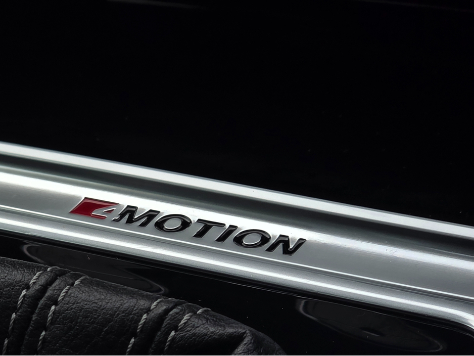 2017 Volkswagen Arteon - image 24