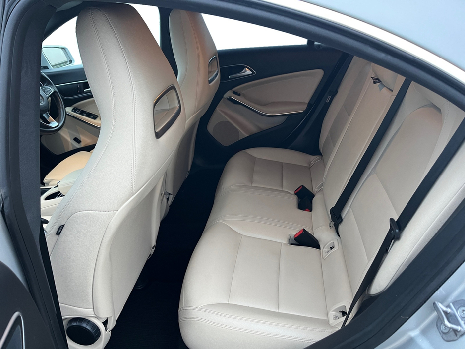 2018 Mercedes-Benz CLA Class - image 9