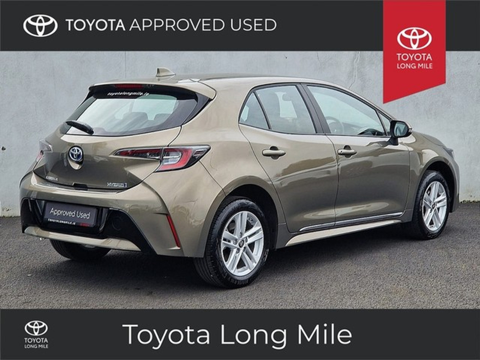 2024 Toyota Corolla - image 2