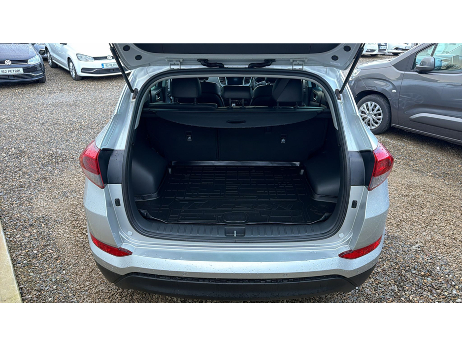 2017 Hyundai Tucson 1.7 PREMIUM BLD 116PS 5 5DR