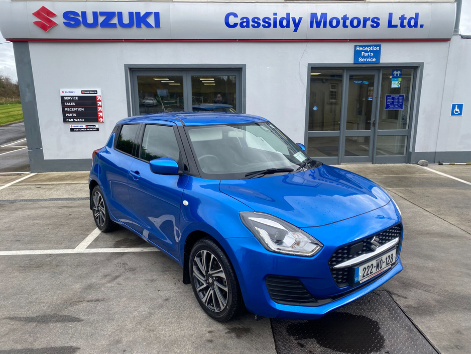 2022 Suzuki Swift - image 2