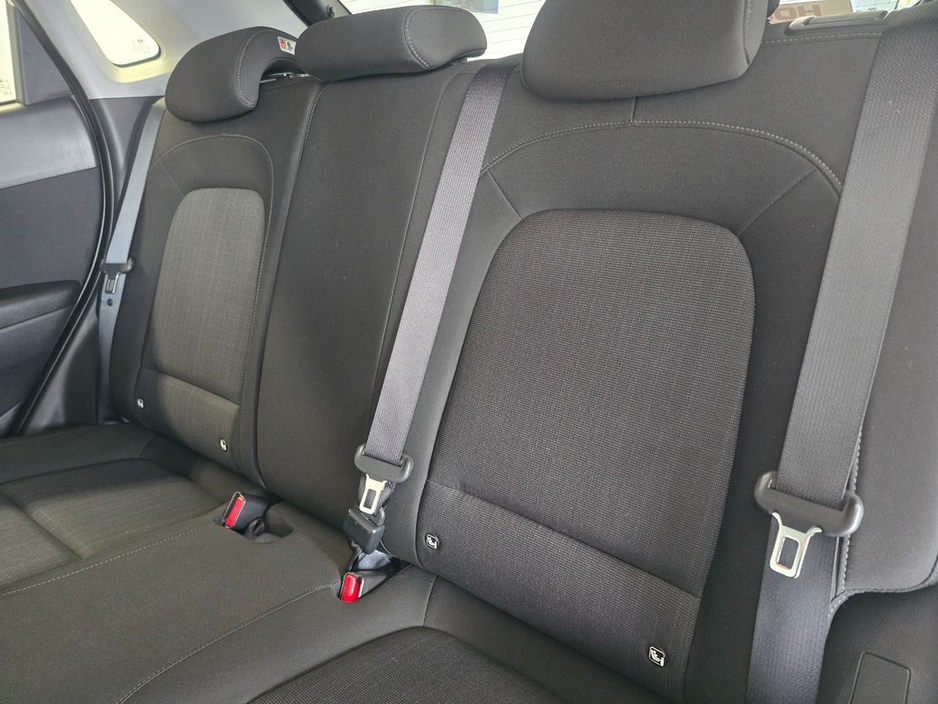 2023 Hyundai Kona - image 10