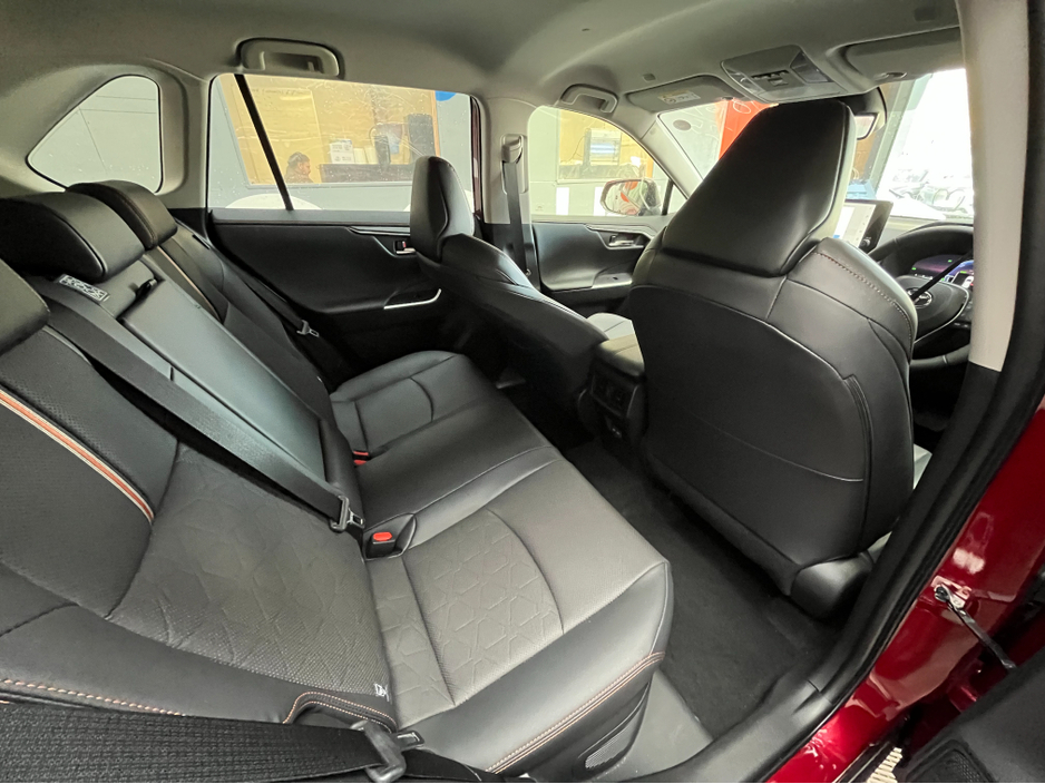 2025 Toyota Rav4 - image 17