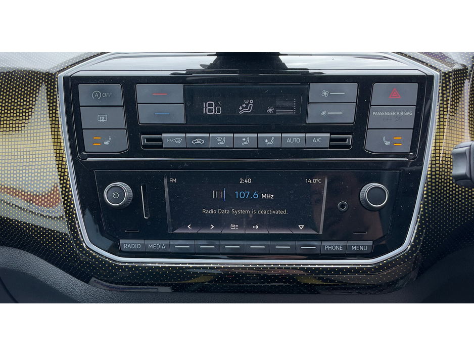 2018 Volkswagen up! - image 10