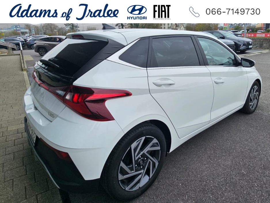 2025 Hyundai i20 - image 7