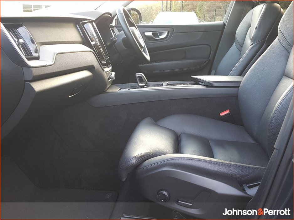 2024 Volvo XC60 T6 350hp AWD PHEV Plus Dark (Three Year Volvo Selekt Warranty + Two Year Volvo Service Plan) €56,900