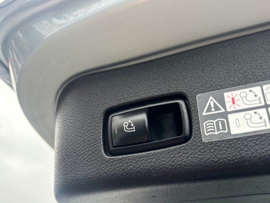 2017 Mercedes-Benz GLE Class - image 13