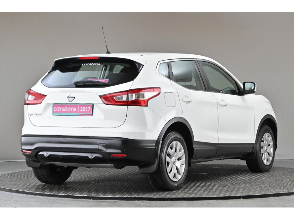 2017 Nissan Qashqai - image 9