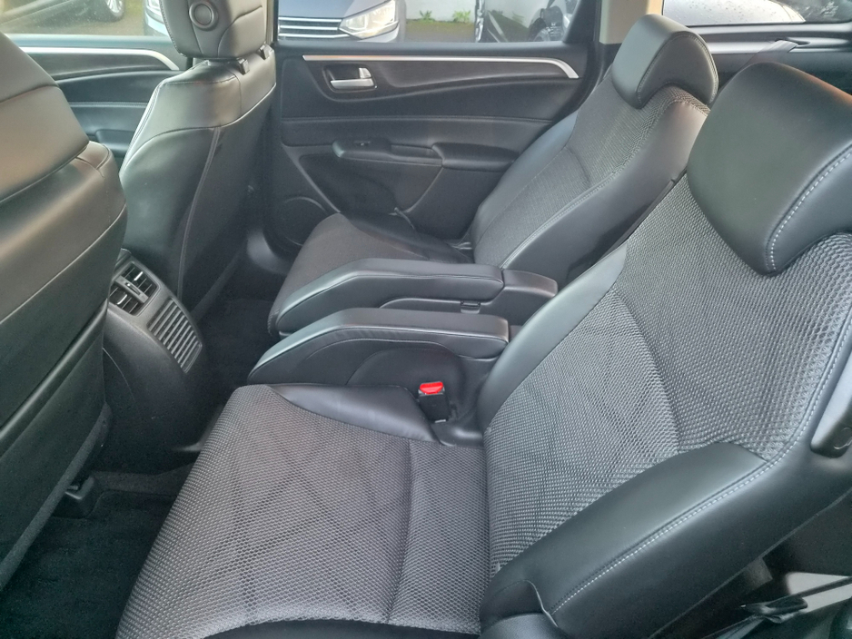 2016 Honda Jade - image 14