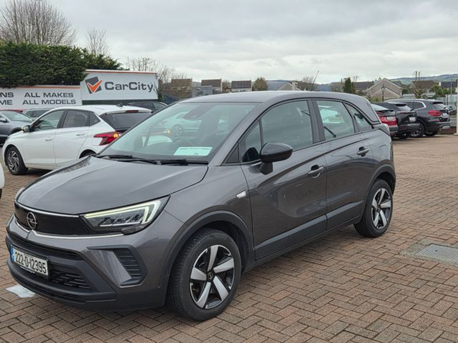 2022 Opel Crossland - image 2