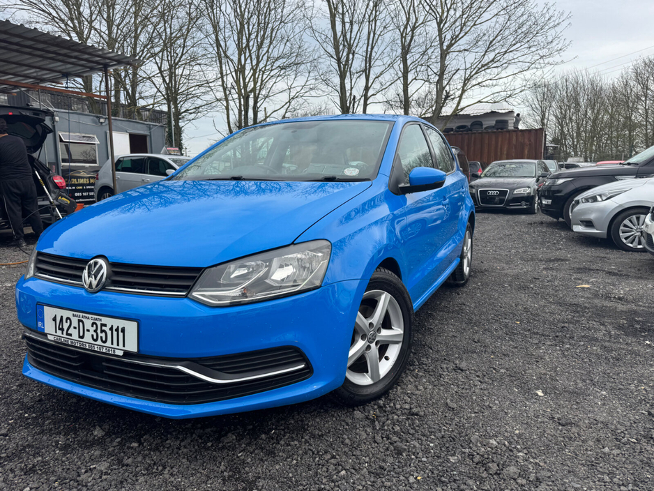 2014 Volkswagen Polo - image 2