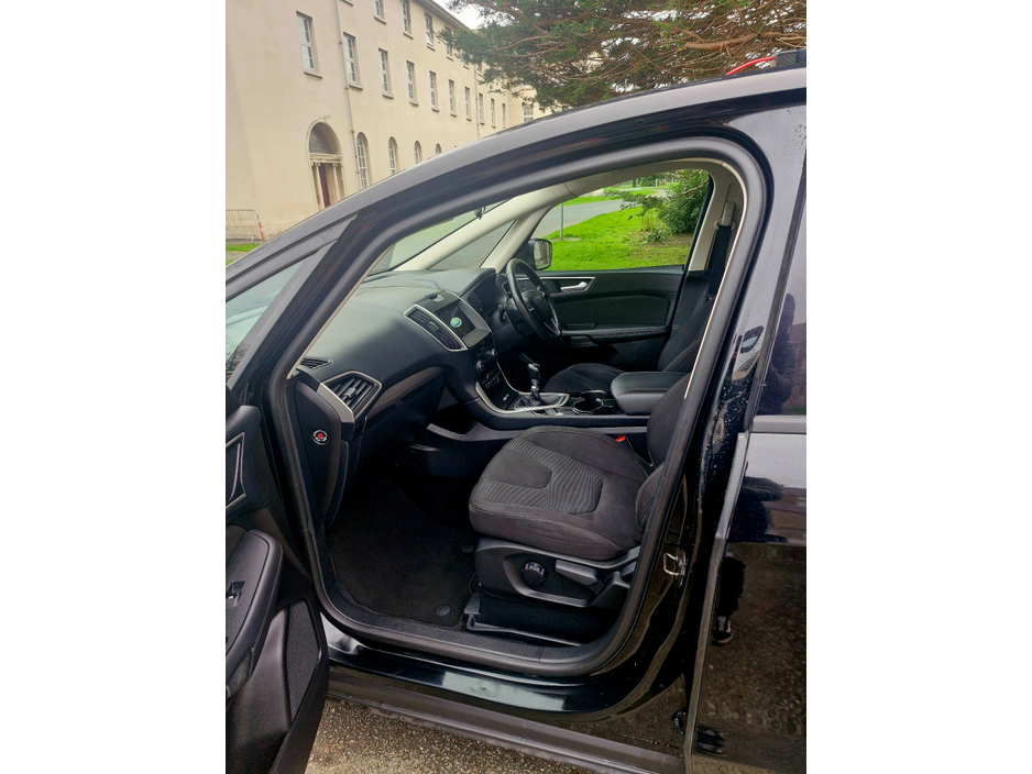 2017 Ford S-Max - image 18