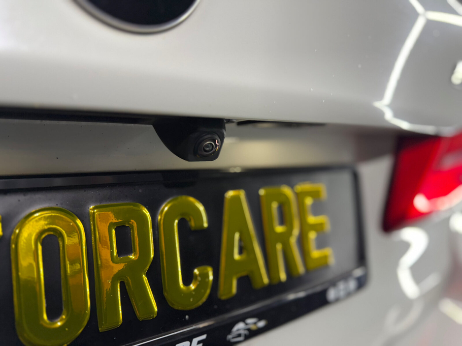 2017 BMW 5 Series - image 14