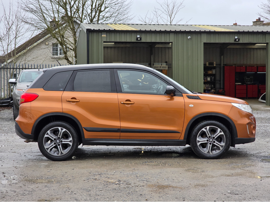 2015 Suzuki Vitara - image 9