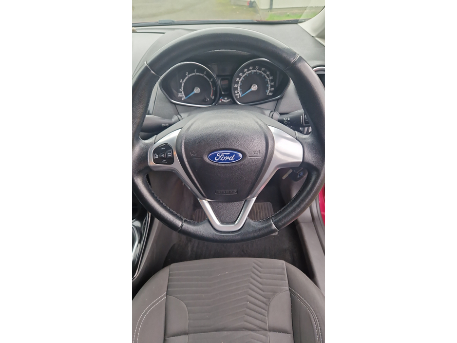 2013 Ford Fiesta 1.25 ZETEC 82PS 5DR ARGENTO €6,250