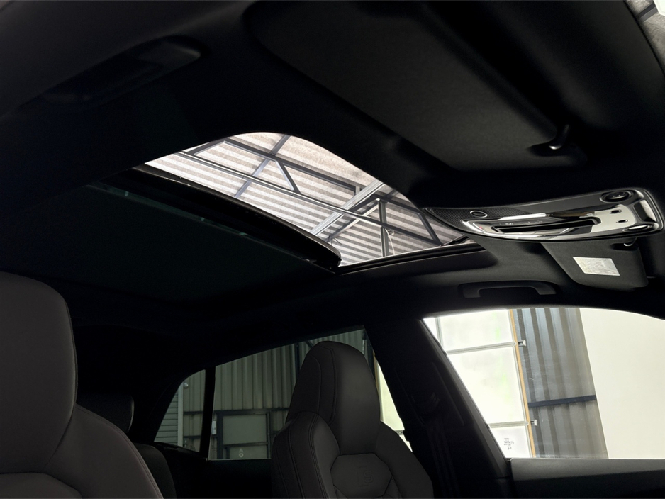 2025 Audi Q8 60 TFSIE 490PS**PANORMAIC ROOF**23" ALLOYS**MAXTON DESIGN BODYKIT**GREY LEATHER INTERIOR**FRONT HEATED ELECTRIC MEMORY SEATS**AMBIENT LIGHTING**REVERSE CAMERA**PARKING SENSORS**TOUCHSCREEN CLIMATE** €94,995