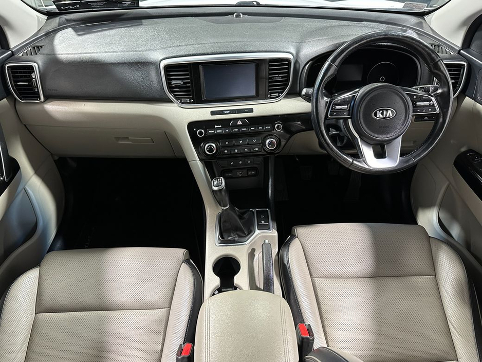 2020 Kia Sportage - image 9