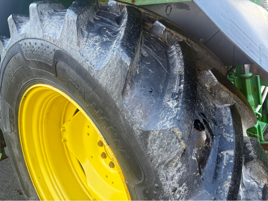 2017 John Deere XUV John Deere 6105RC €46,000