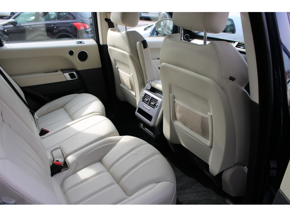 2016 Land Rover Range Rover Sport - image 8