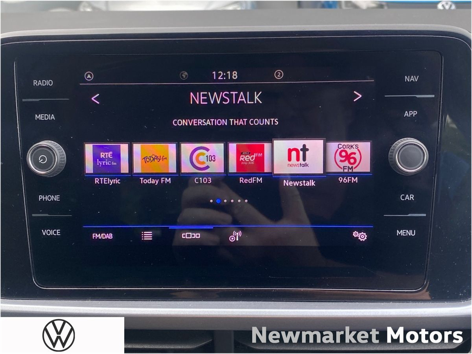 2023 Volkswagen T-Roc - image 18