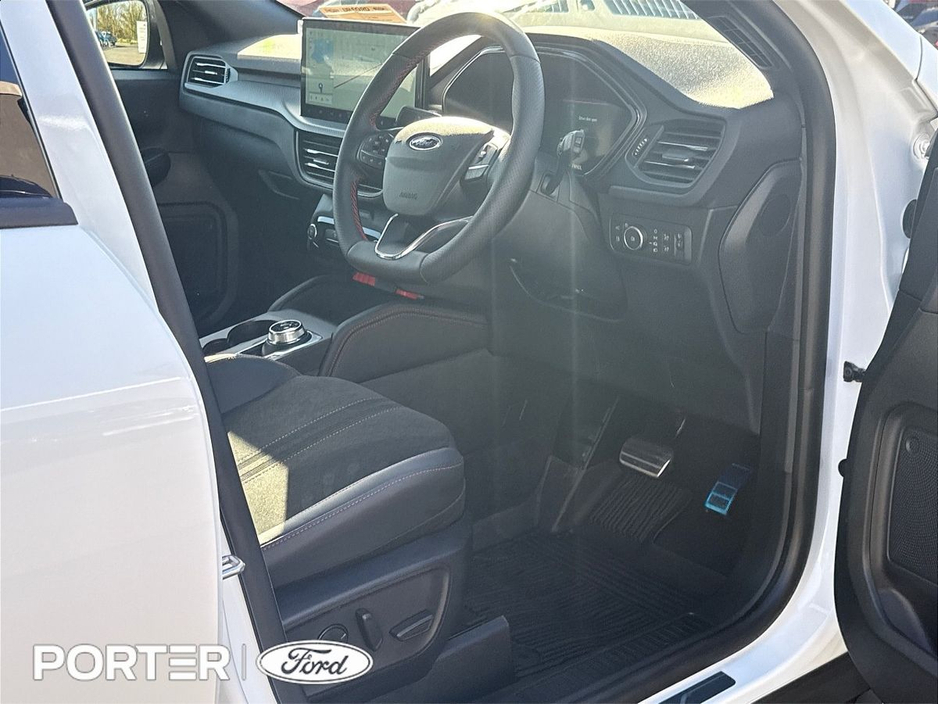 2026 Ford Kuga - image 9