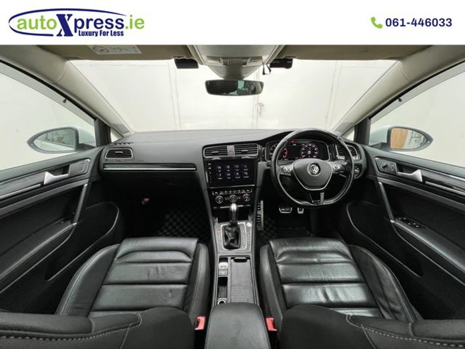 2019 Volkswagen Golf - image 4